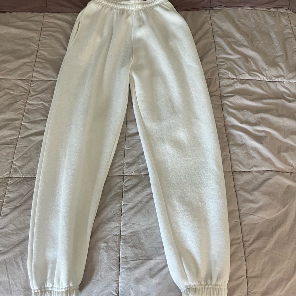 White oversized sweatpants/ joggers